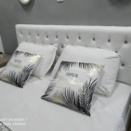 Penny's Apart Otel 2*