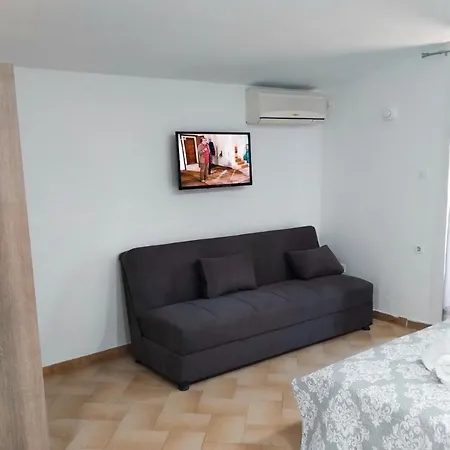 Penny's 2* ハニオティス