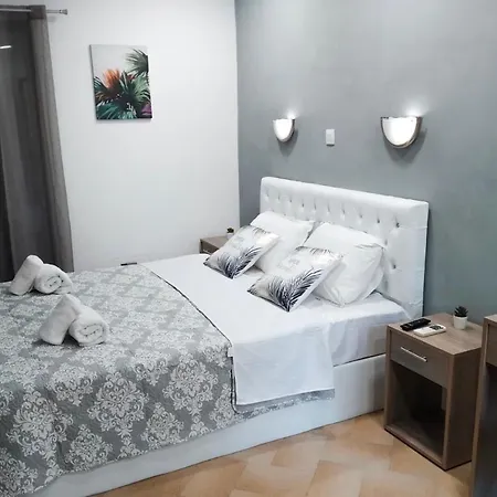 アパートホテル Penny's