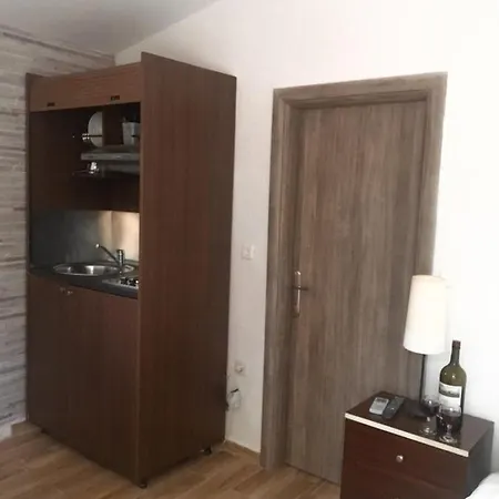 Penny's Ξενοδοχείο με διαμερίσματα Χανιώτη