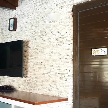 Ξενοδοχείο με διαμερίσματα Penny's 2*